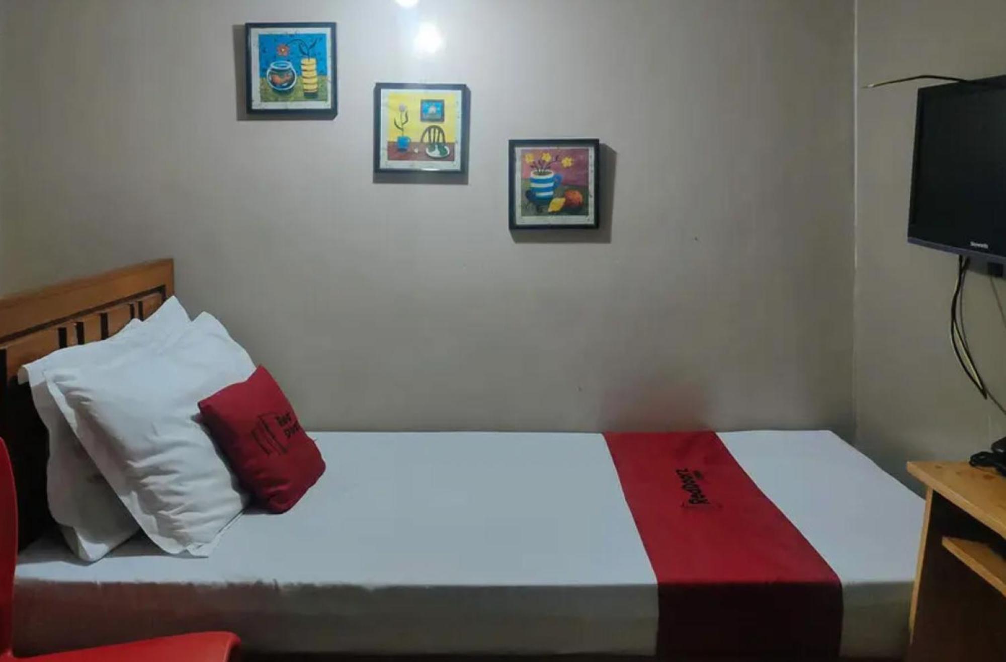 Reddoorz Near Colgante Bridge Naga City 외부 사진