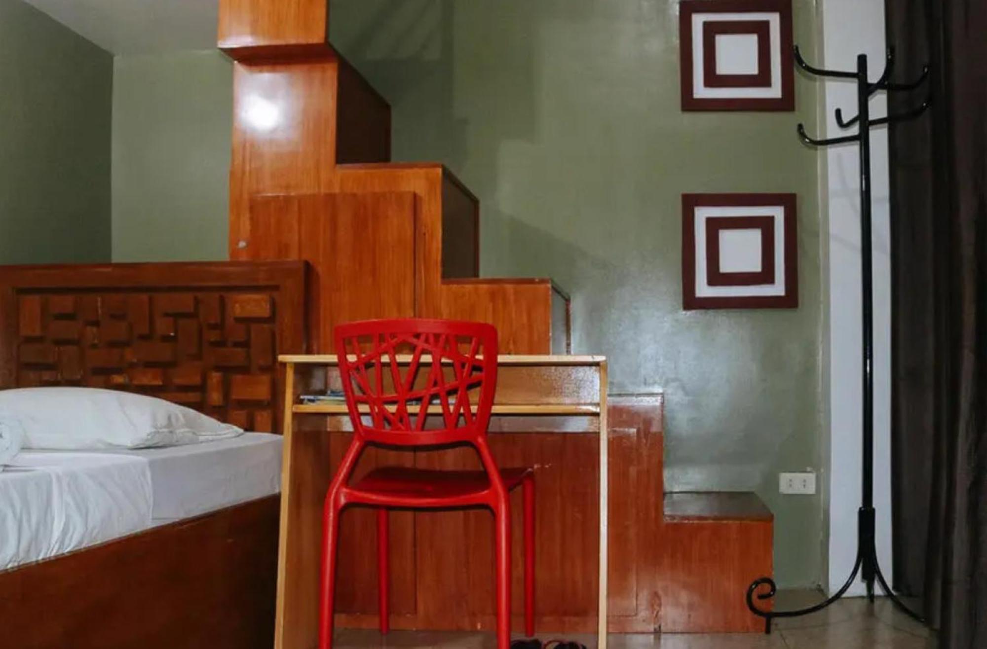 Reddoorz Near Colgante Bridge Naga City 외부 사진