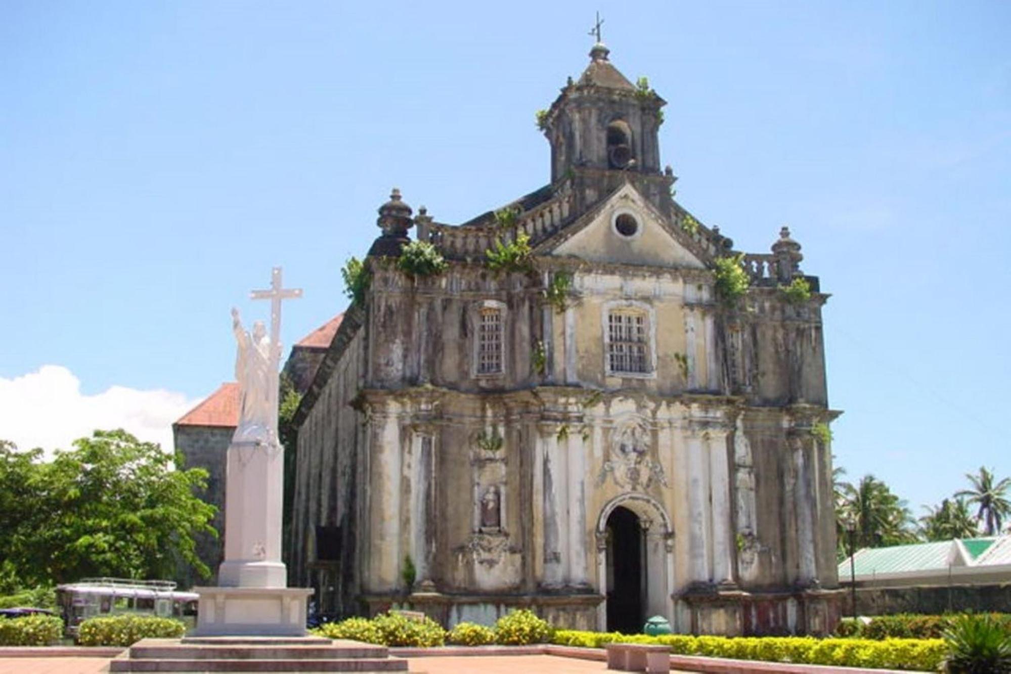 Reddoorz Near Colgante Bridge Naga City 외부 사진